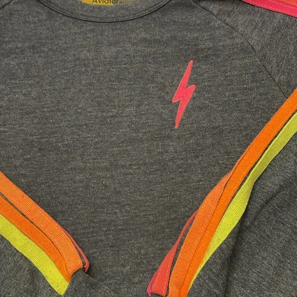 New Aviator Nation Navy Cropped Sweatshirt Size M - Picture 2 of 4